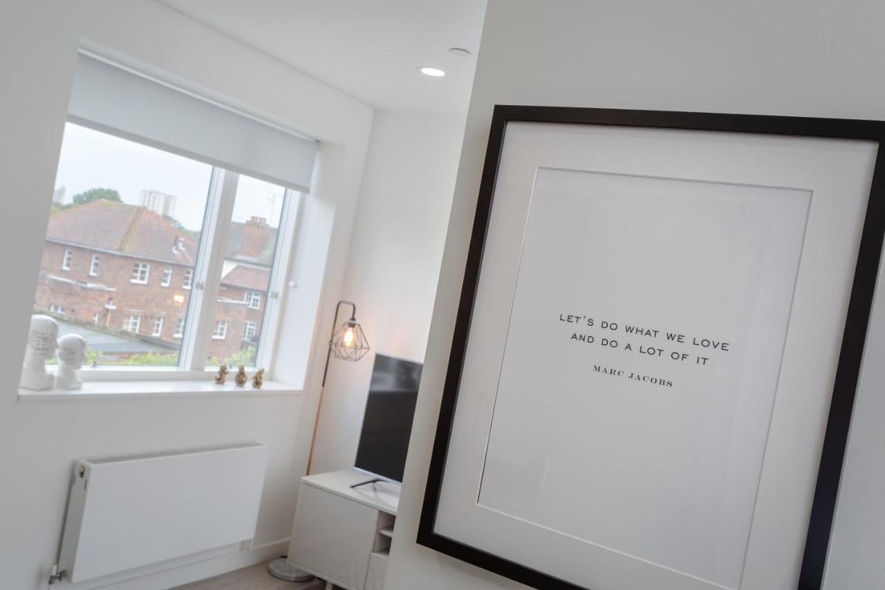 Luxury Serviced Apartments Stevenage, Hertfordshire Exterior foto